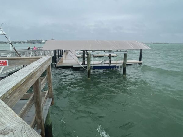 City may charge commercial boats to use dock