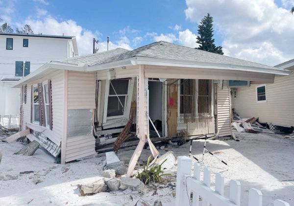 Bradenton Beach condemns 25 properties