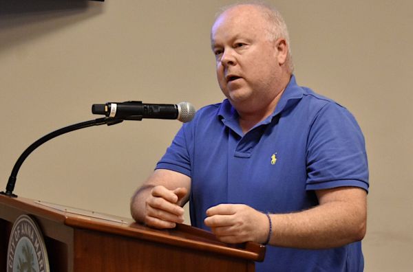 Seymour withdraws city commission application