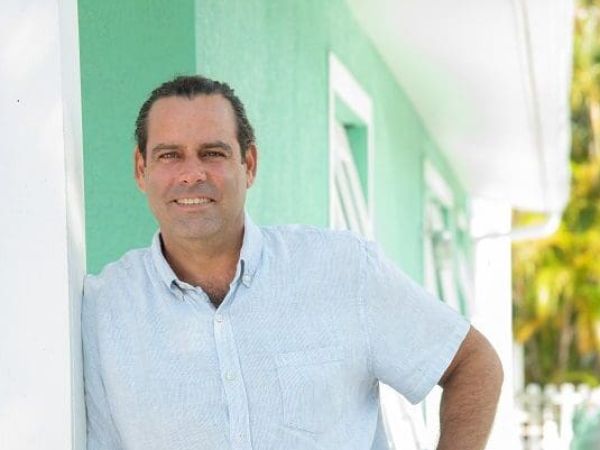 Romberger throws hat in commission ring