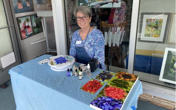 Galleries hold final Art Walk of season