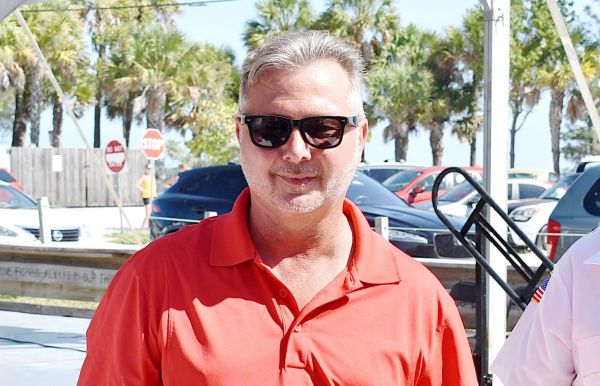 Public Works Manager bidding farewell to Anna Maria