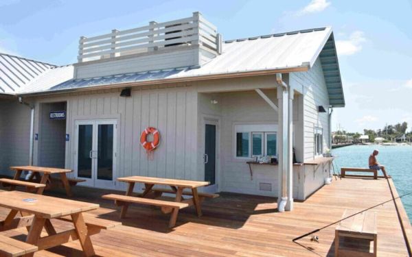 City Pier grill and bait shop lease on track