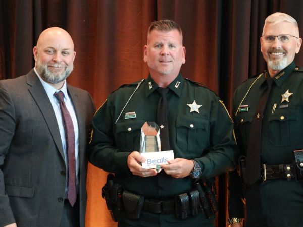 Sgt. Getman receives Deputy of the Year award