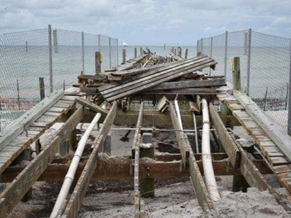 Anna Maria pier demo pile