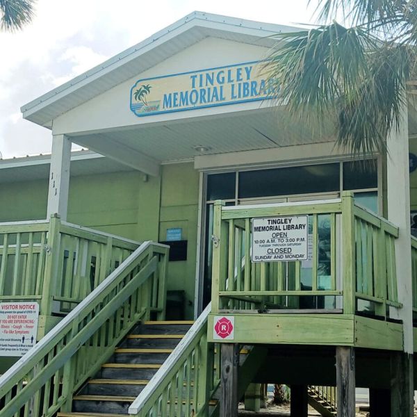Tingley library clerk Adams retires