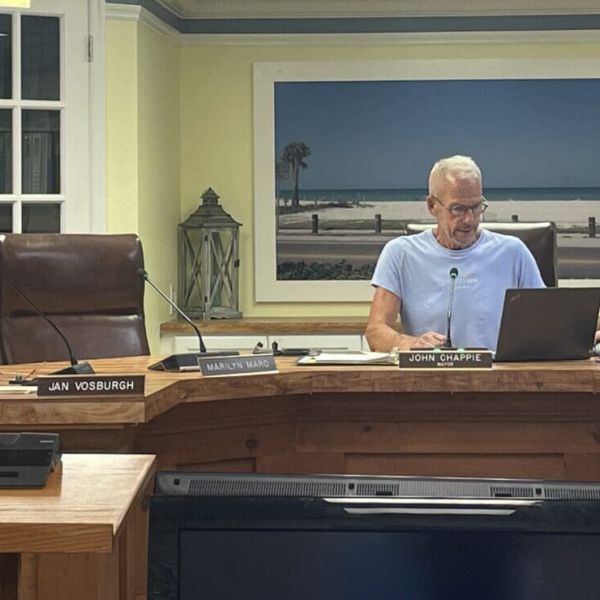 Expert to review &lsquo;big red flag&rsquo; in zoning irregularities