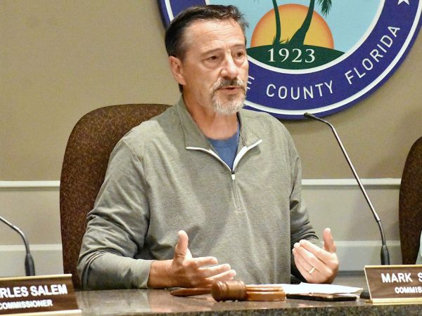 Anna Maria officials discuss consolidation study