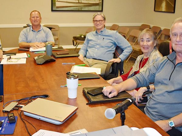 Charter review begins in Anna Maria