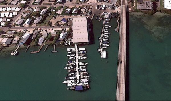 Liveaboard boater found dead