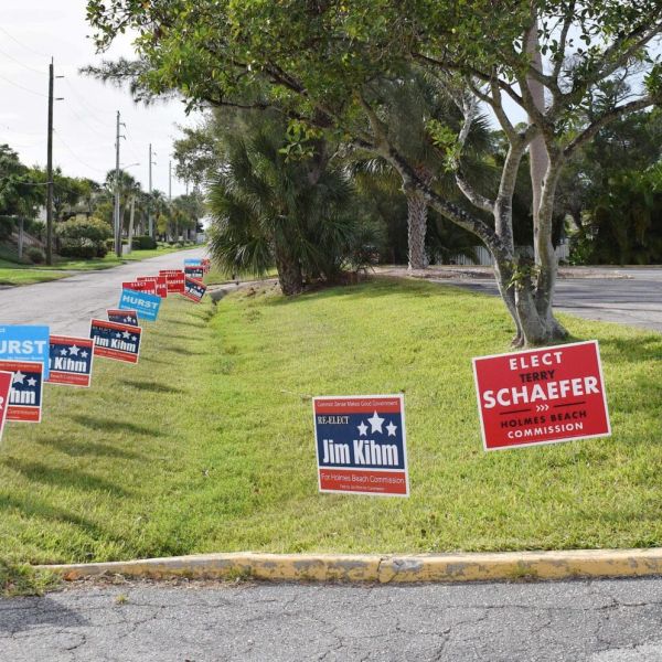 Holmes Beach amending sign ordinance
