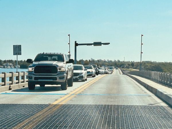 Police chief says beach parking plentiful in Holmes Beach