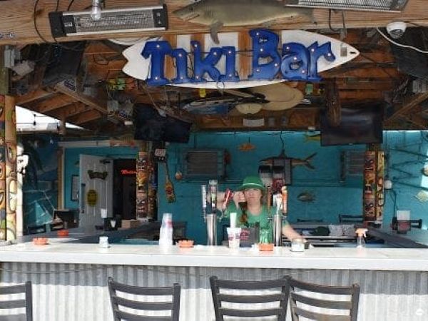 Island bars sobered by governor&rsquo;s decision