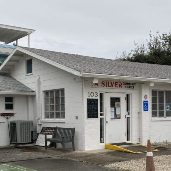 Annie Silver remains without a president