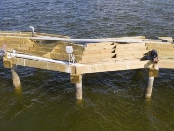 Barge damages new Anna Maria City Pier
