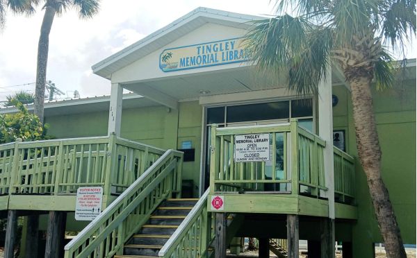 Tingley library clerk Adams retires