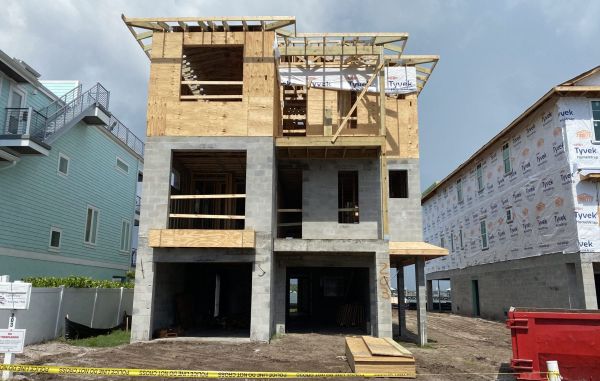 One killed, one seriously injured in Bradenton Beach fall