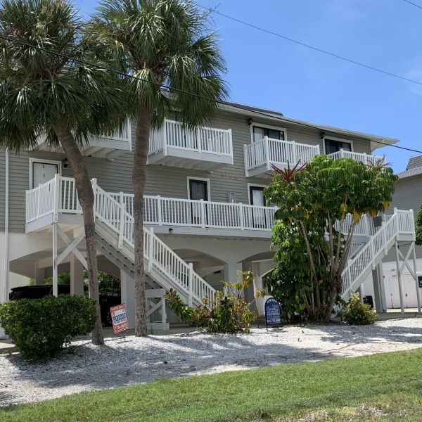 New structural problems in Holmes Beach