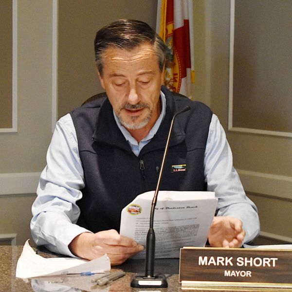 Island mayors receive OPPAGA consolidation report