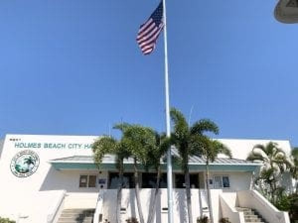 Holmes Beach City Hall