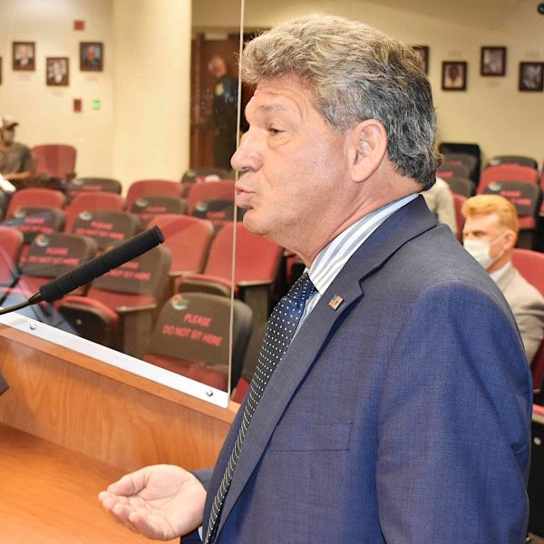 Acting county administrator&rsquo;s job attracts 30 applicants