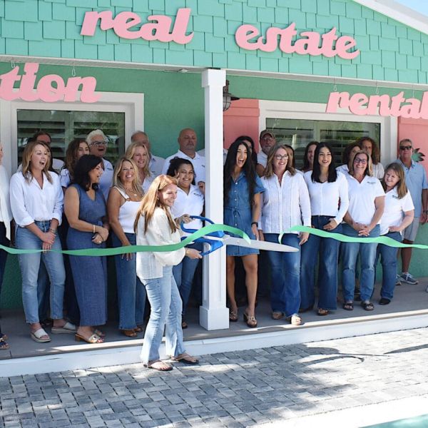 Duncan Real Estate celebrates return to Pine Avenue