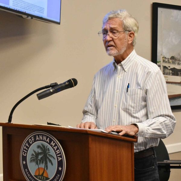 Marine biologist opposes clam restoration project