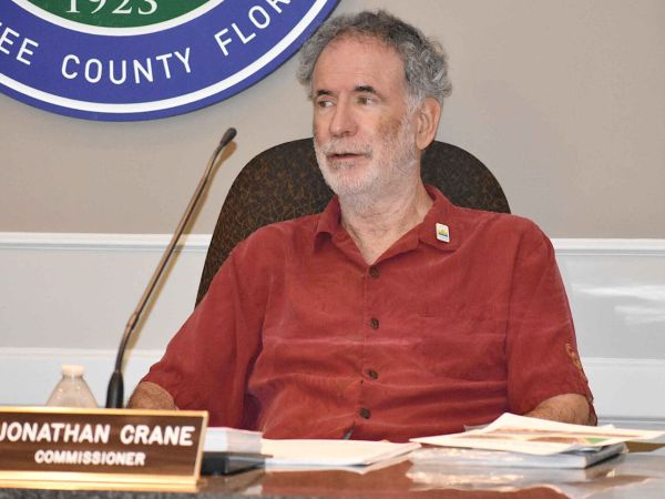 Hurricane damage prompts commissioner&rsquo;s resignation