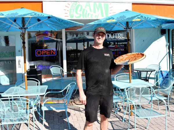 Wilder&rsquo;s Slice of AMI opens in Bradenton Beach