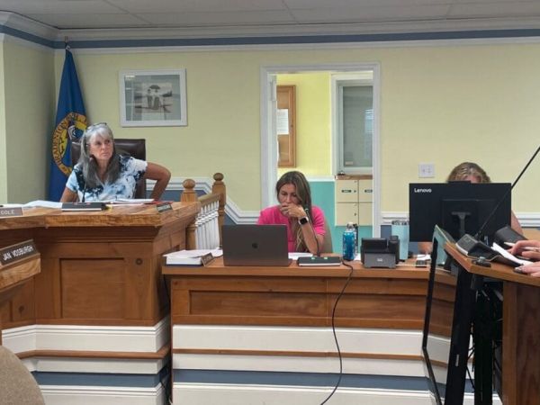 City reduces sidewalk requirement for parking lots