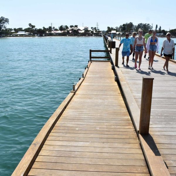 City commission revises water taxi agreement