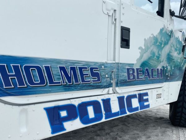 Police investigate gunshots in Holmes Beach