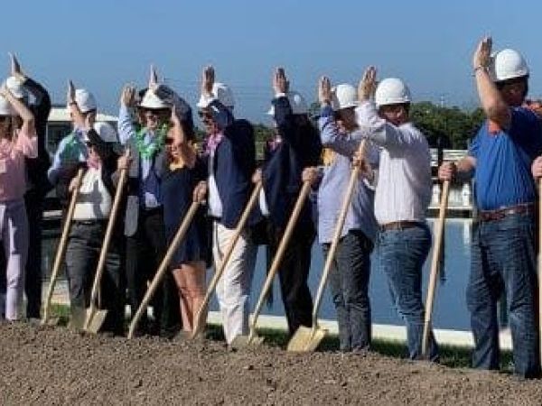 Ground breaks on new Margaritaville hotel