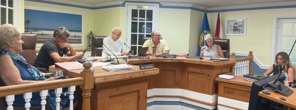 City defends attorney, invoices
