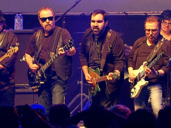 Blue &Ouml;yster Cult set to rock The Center