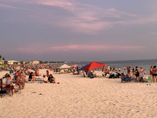 State representatives rock Island residents