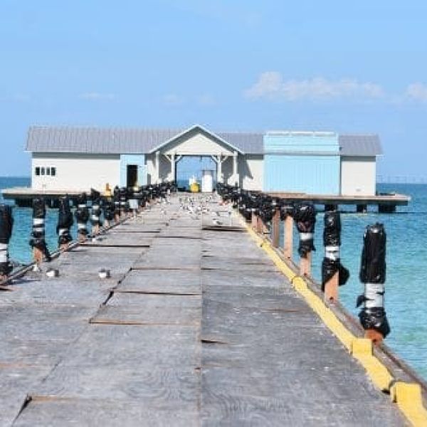 Pier lease bids to be discussed at special meeting