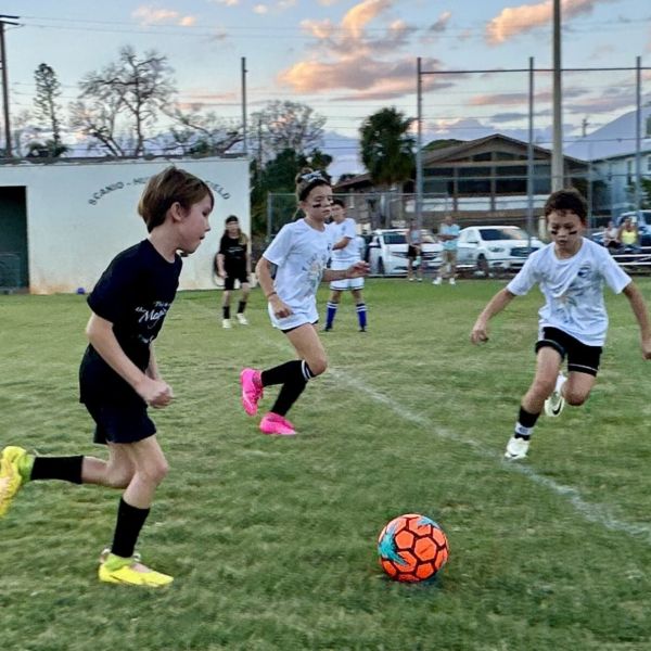 Moss Builders undefeated