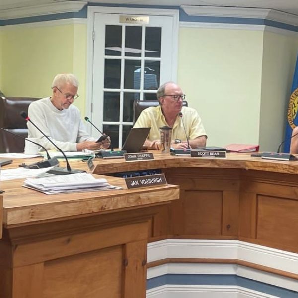 City defends attorney, invoices