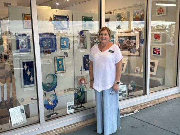 Featured artist combines nature, stained glass