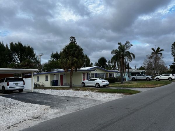 Commissioners consider going vertical in Seaside Gardens