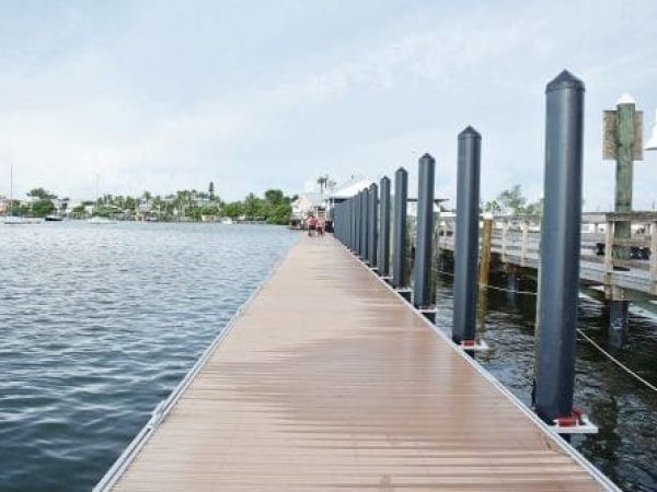 Bradenton Beach's new floating dock now in use